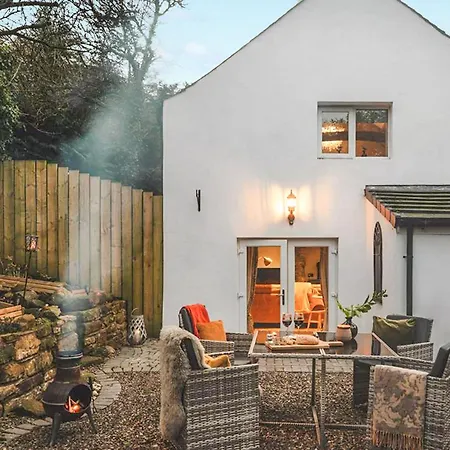 The Nook - Uk44735